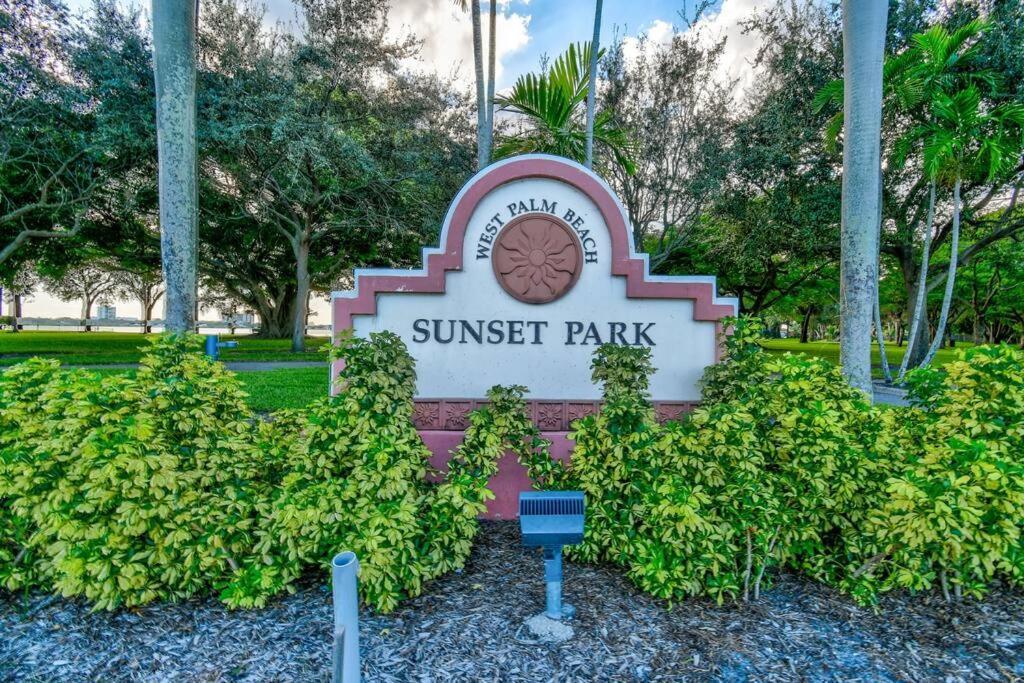 Tropical Beach & Lakefront Home West Palm Beach Buitenkant foto
