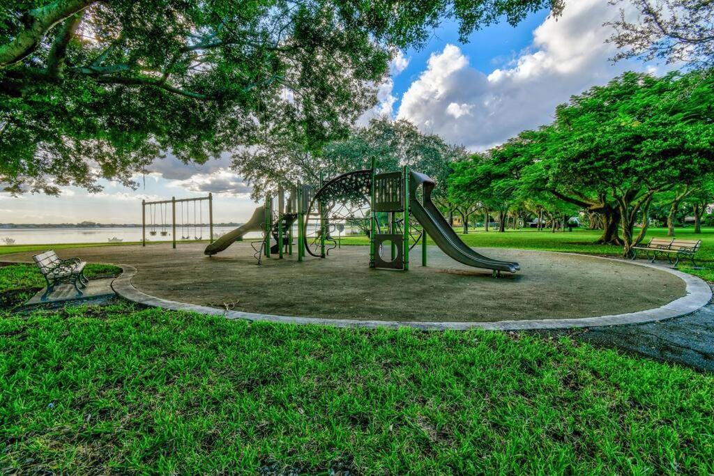 Tropical Beach & Lakefront Home West Palm Beach Buitenkant foto